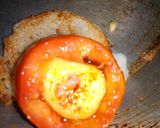 A picture of step 3 of Egg tomato pocket.