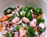 Foto langkah ke 3 dari resep Tumis Cumi Cabai Hijau.