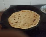 A picture of step 3 of Leftover rice pratha.