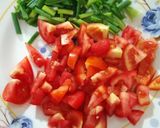 Hình bước làm 1 của món Chả cá xào cà chua
