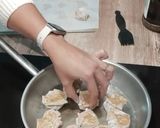 A picture of step 3 of Chinese Dumplings.