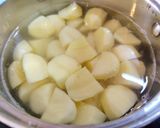 Foto del paso 1 de la receta: Patatas con ajonesa en freidora de aire
