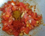 A picture of step 2 of Veg korma.