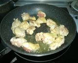 Foto del paso 2 de la receta Pollo con arroz servido con salsa de ciruelas, dátiles y pipas