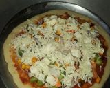 হোমমেড ভেজ পিজ্জা (homemade veg pizza recipe in Bengali) রেসিপির ধাপ 7 ছবি