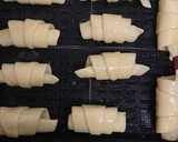 Foto del paso 3 de la receta: Mini croissants de Lotus con topping de chocolate blanco en Airfryer