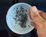 A picture of step 2 of Onion Chai.