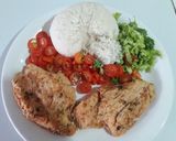 Foto del paso 3 de la receta: Bife de pollo con aceite de coco y ensaladita 🥰