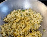 Foto langkah ke 3 dari resep Nasi goreng teri cabe hijau.