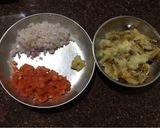 A picture of step 3 of Brinjal bharta.