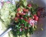Foto langkah ke 4 dari resep Guacamole.