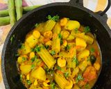 A picture of step 5 of Muniga badi jhola (Drumsticks & sun dried lentil dumplings).