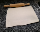 Foto del paso 7 de la receta: Hojaldre de sardina marinada en pomelo con salsa criolla