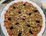 Une image de l'étape 1 de Pizza aux poulet hachée.