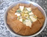 Foto del paso 3 de la receta: Tarta de zapallitos grillados 💚 y pollo 🍗 con masa integral