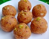 बेसन के चूरमा लड्डू (besan ke churma ladoo recipe in Hindi) रेसिपी चरण 8 फोटो