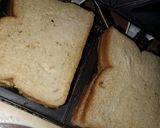 A picture of step 2 of Toast with meat.