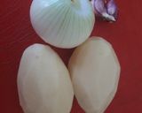 Foto del paso 1 de la receta: Dorada al horno con almejas, gambón, patatas y chipirones