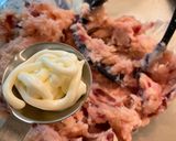 A picture of step 5 of Pink colour beetroot mashed potatoes 💗💗💗.