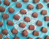 Foto langkah ke 5 dari resep Kue Kering Coklat Stik.