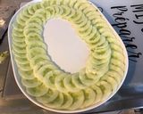 Une image de l'étape 3 de Salade de concombre aux tomates,olives et fromage frais.