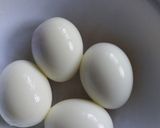 Gambar langkah 1 resipi Salad Sejuk Telur, Kentang & Timun.