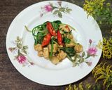 Foto langkah ke 5 dari resep Oseng Tempe Bayam Kelor.