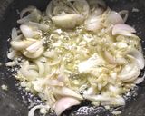 સેઝવાન નૂડલ્સ રોલ રેસીપી સ્ટેપ2ફોટો