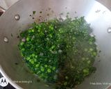 A picture of step 3 of Saag with egg fry.