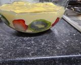 A picture of step 6 of Fruits Triffle.
