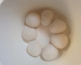 A picture of step 2 of Mini rice tuwo.