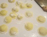 Foto del paso 4 de la receta: Pasta rellena con peras, nueces y ricota
