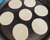 A picture of step 2 of Mini Pizza 🍕🍕🍕.