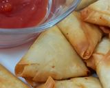 A picture of step 5 of Mini Chicken cheese samosas.