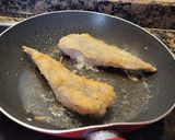 Foto del paso 2 de la receta: Rape frito con guarnición