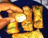 A picture of step 4 of Egg and cheesy bread rolls.