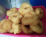 Foto langkah ke 3 dari resep Donat 1 telur.