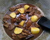 Foto langkah ke 5 dari resep Semur daging + kentang betawi.