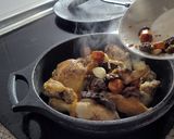 Foto del paso 8 de la receta: Pollo guisado con boletus y trufa
