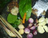 Foto langkah ke 1 dari resep Gulai Ayam Kampung.