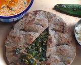 લસણીયો ભરેલો રોટલો (Lasaniyo Bharelo Rotlo Recipe In Gujarati) રેસીપી સ્ટેપ4ફોટો