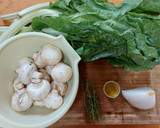 Foto del paso 1 de la receta: Salteado de acelgas y champiñones