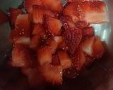 સ્ટ્રોબેરી મિલ્ક શેક (Strawberry Milk Shake Recipe In Gujarati) રેસીપી સ્ટેપ1ફોટો
