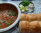 A picture of step 11 of Winter vegetables Mumbai style spicy masala pav bhaji.