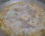 Foto langkah ke 8 dari resep Sup Lobak Ayam Telur.