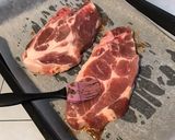 Une image de l'étape 4 de Côtes de porc marinées grillées.