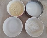 पेढे (pedhe recipe in marathi) रेसिपी स्टेप 1 फोटो