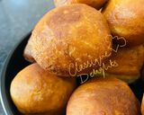 A picture of step 6 of Crème Brûlée Donuts.