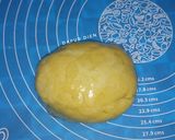 Foto langkah ke 4 dari resep Bolen Pisang Lilit.