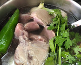 Foto del paso 1 de la receta: Carne de Cerdo deshebrada para platillos Sonorenses